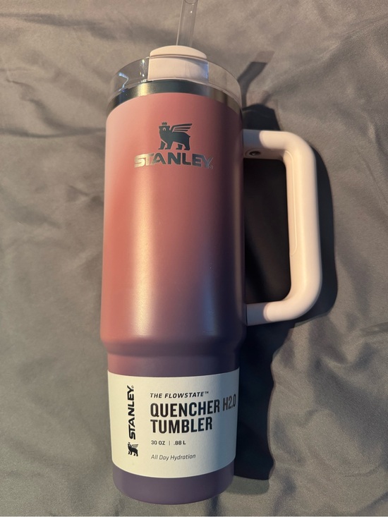 Stanley Other - Stanley 30oz Quencher Tumbler in Pink to Purple Gradient